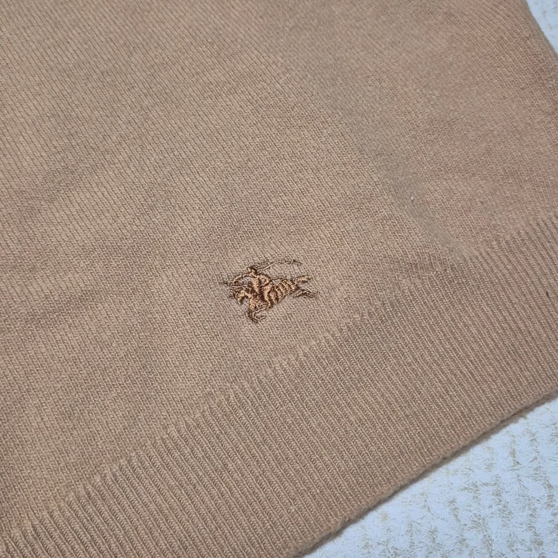 [올드명품🔥] 버버리 캐시미어 반팔 니트 상품이미지4