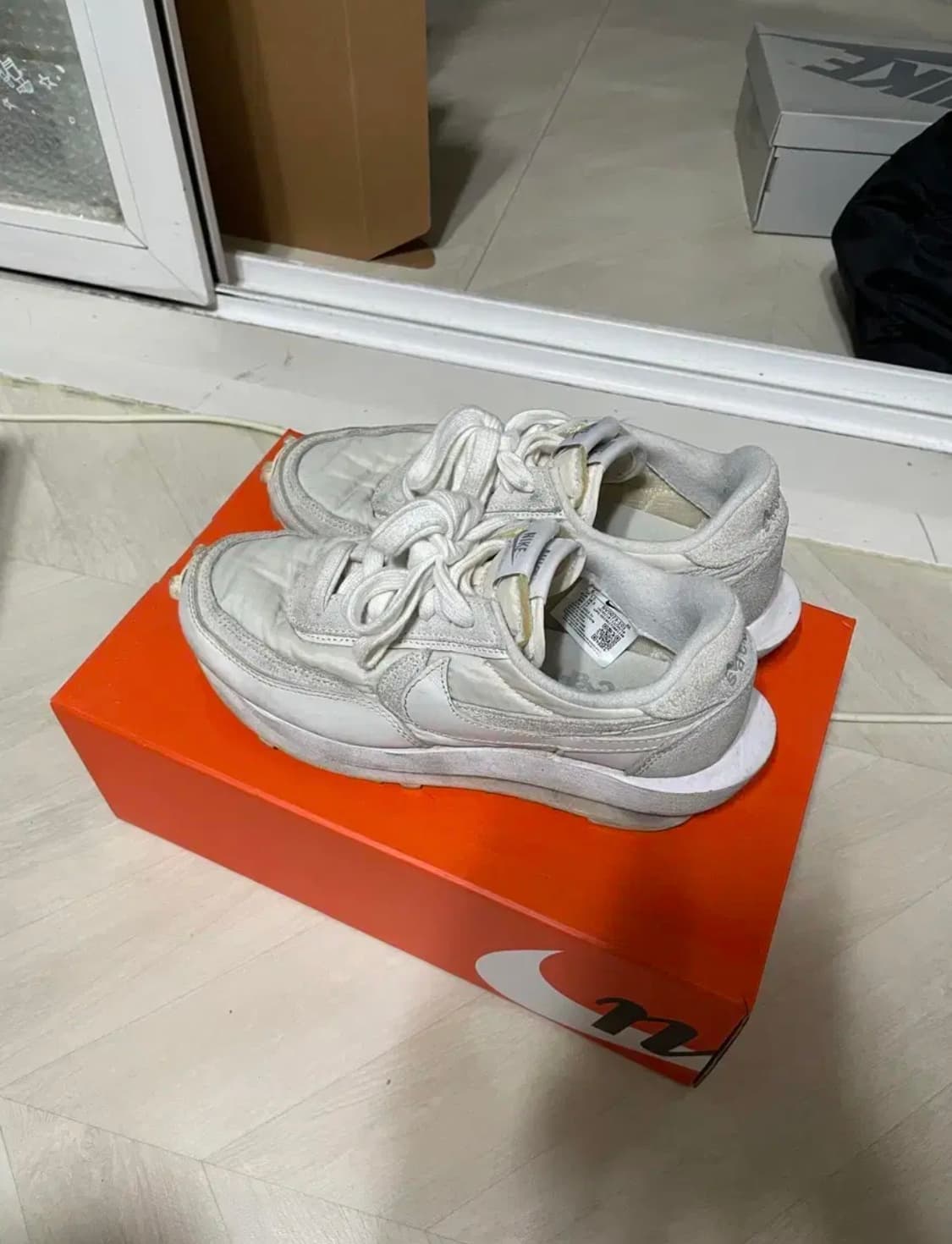 나이키 사카이 와플 화이트 나일론 240 상품이미지1