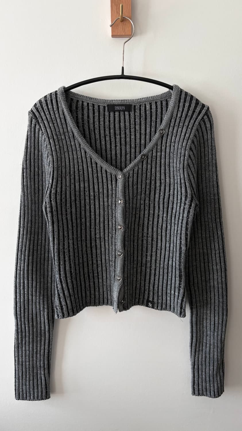 시너진 믹스드 컬러 니트 가디건 그레이 상품이미지4