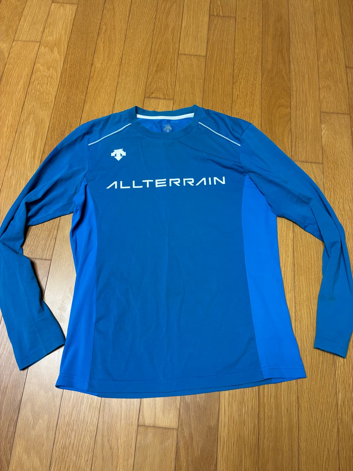 데상트 긴팔 95 상품이미지2