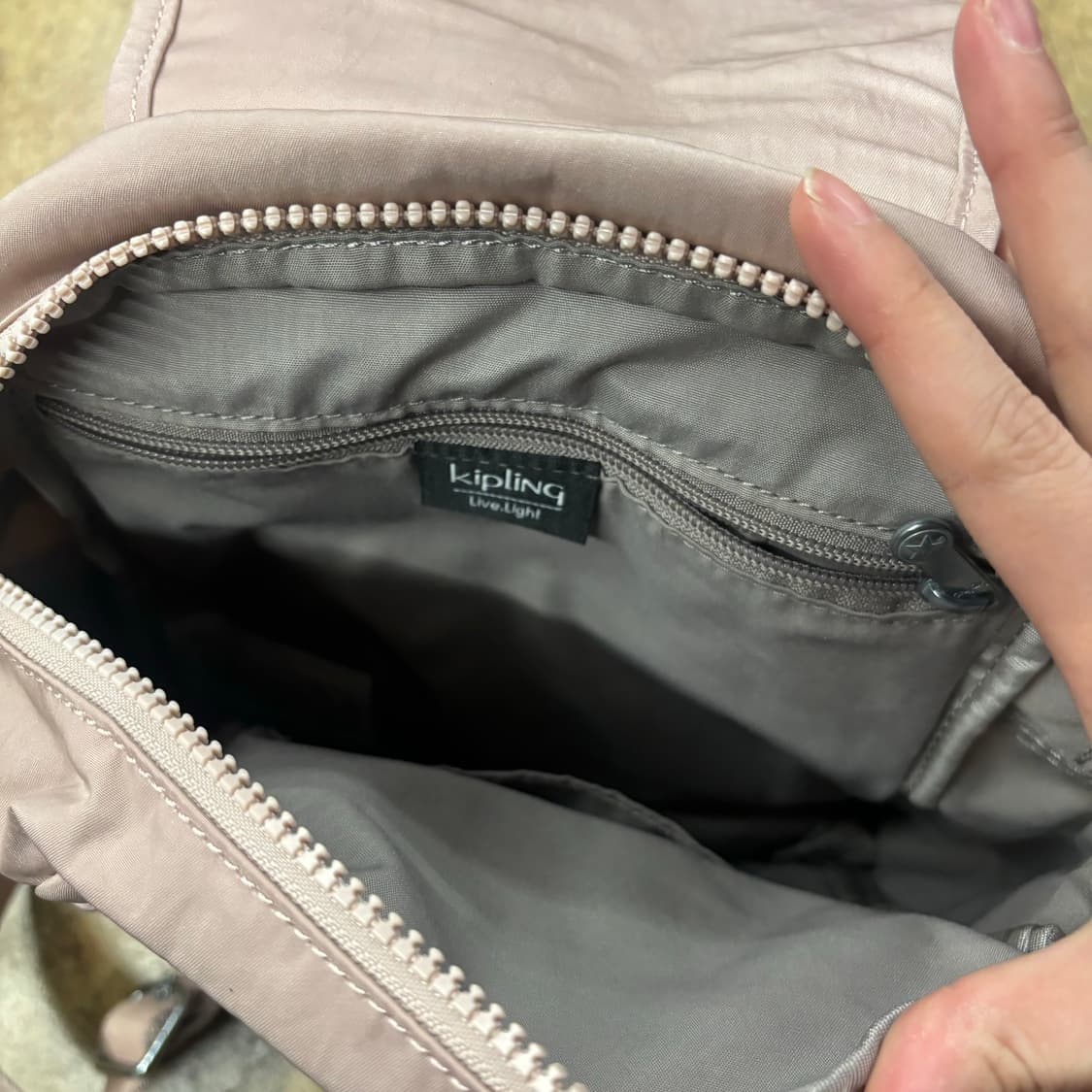 키플링 핑크 베이지 미니 백팩 가방 상품이미지5