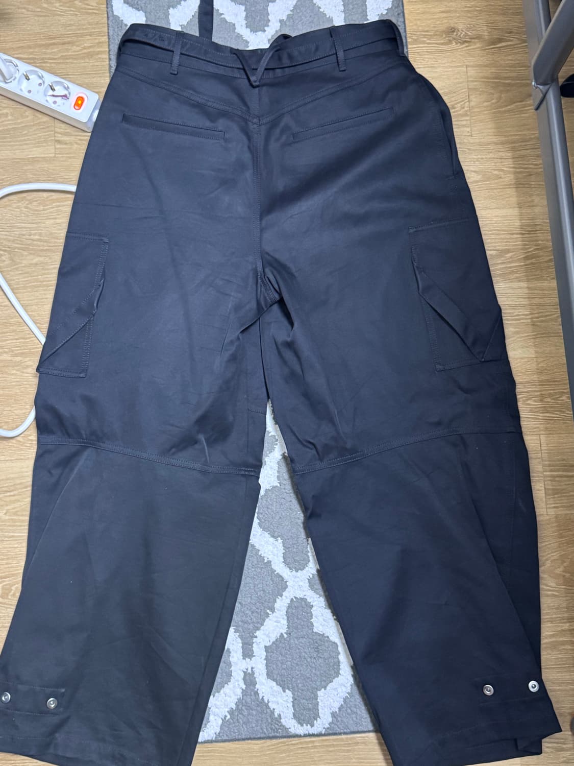 보테가베네타 카고 바지 상품이미지2