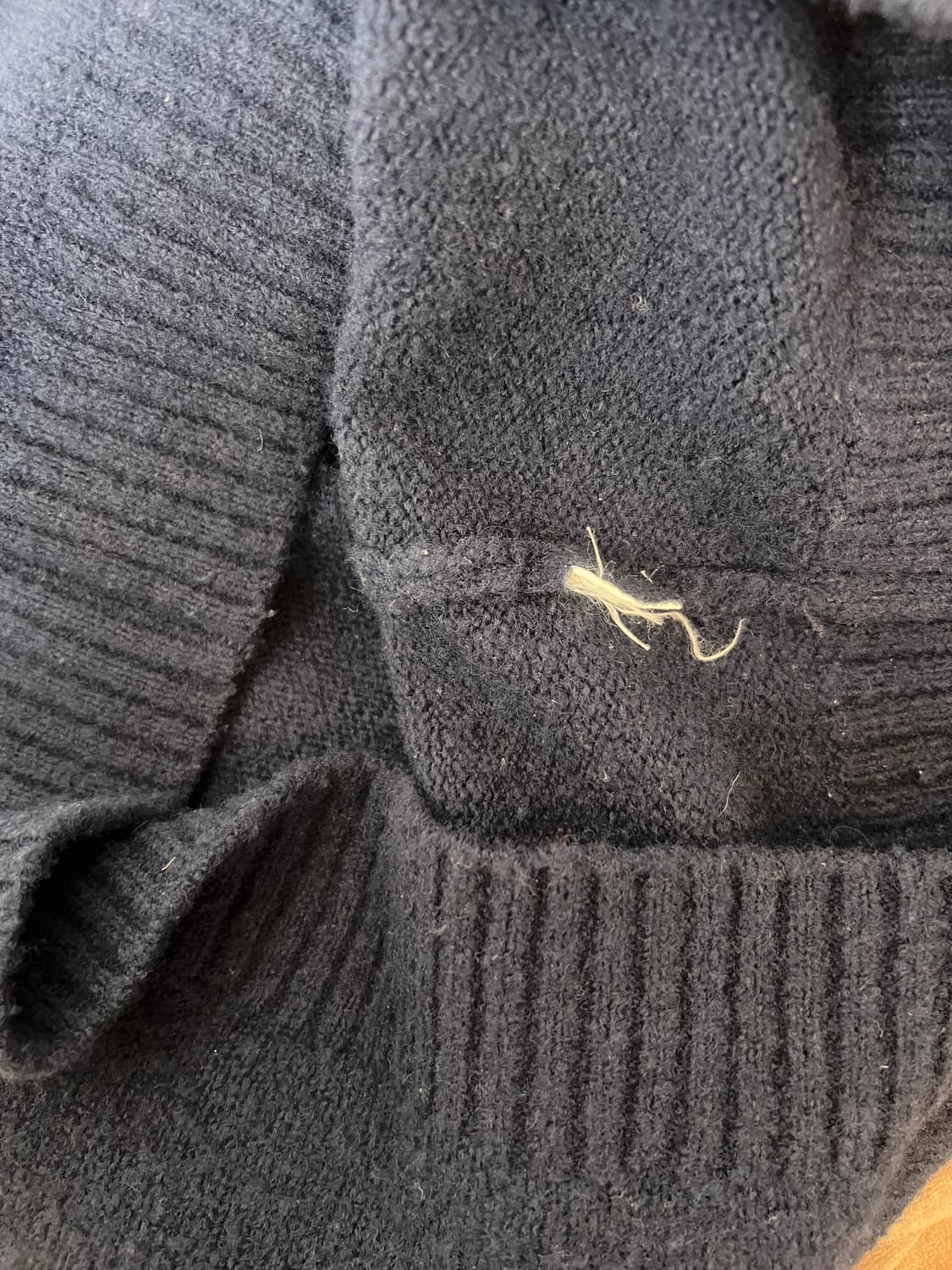 마시모뚜띠 남성 네이비 라운드울니트  상품이미지7