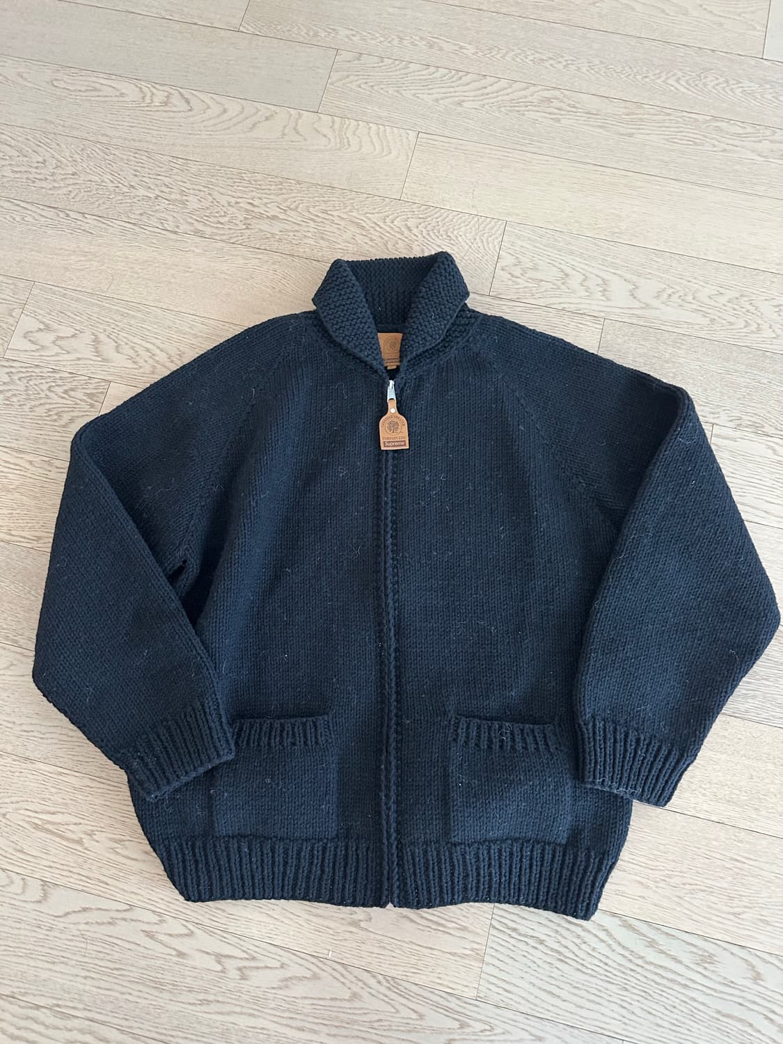 슈프림 박스로고 코위찬 스웨터 블랙 상품이미지2