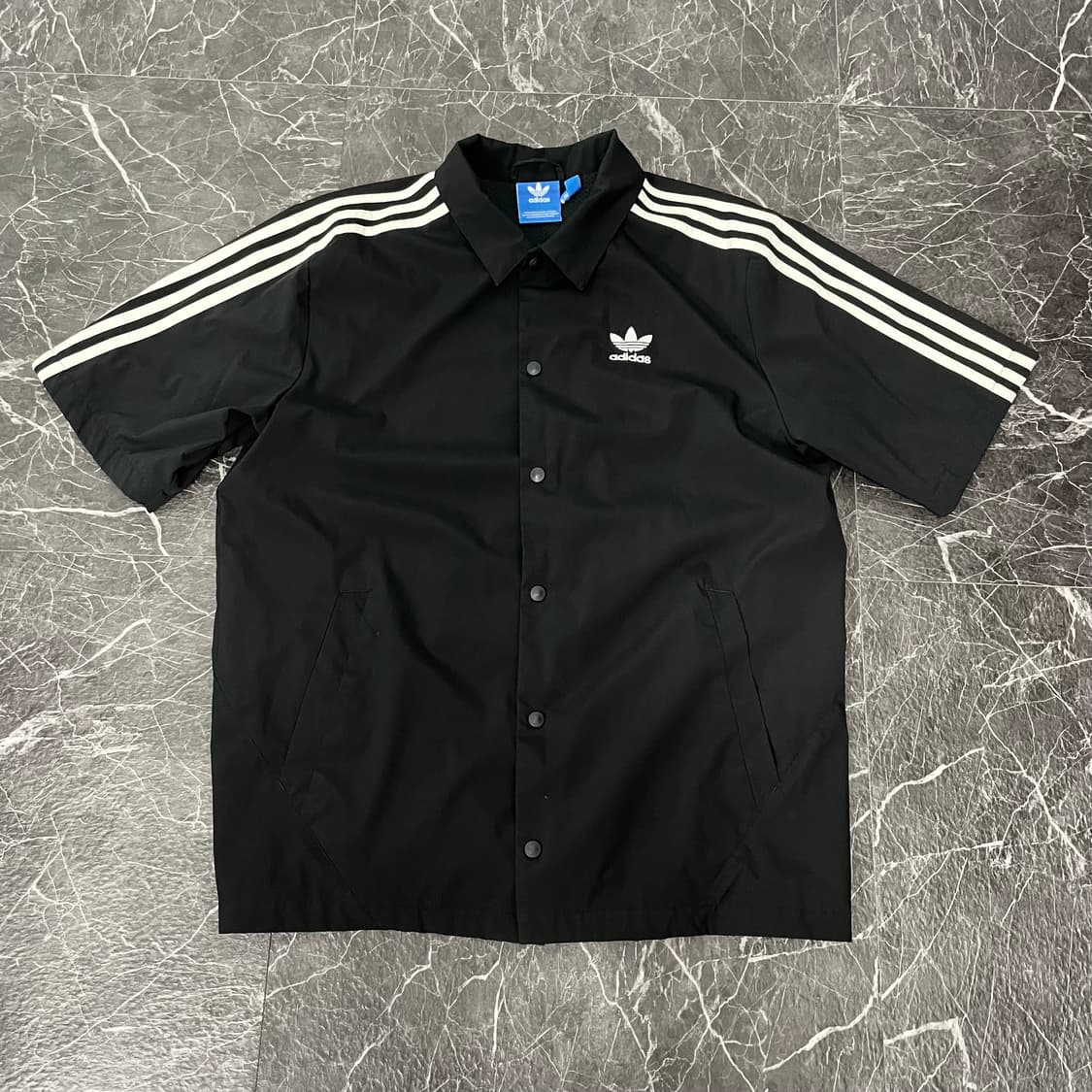 아디다스 블랙 빅 파이어버드 반팔 코치 자켓 상품이미지4