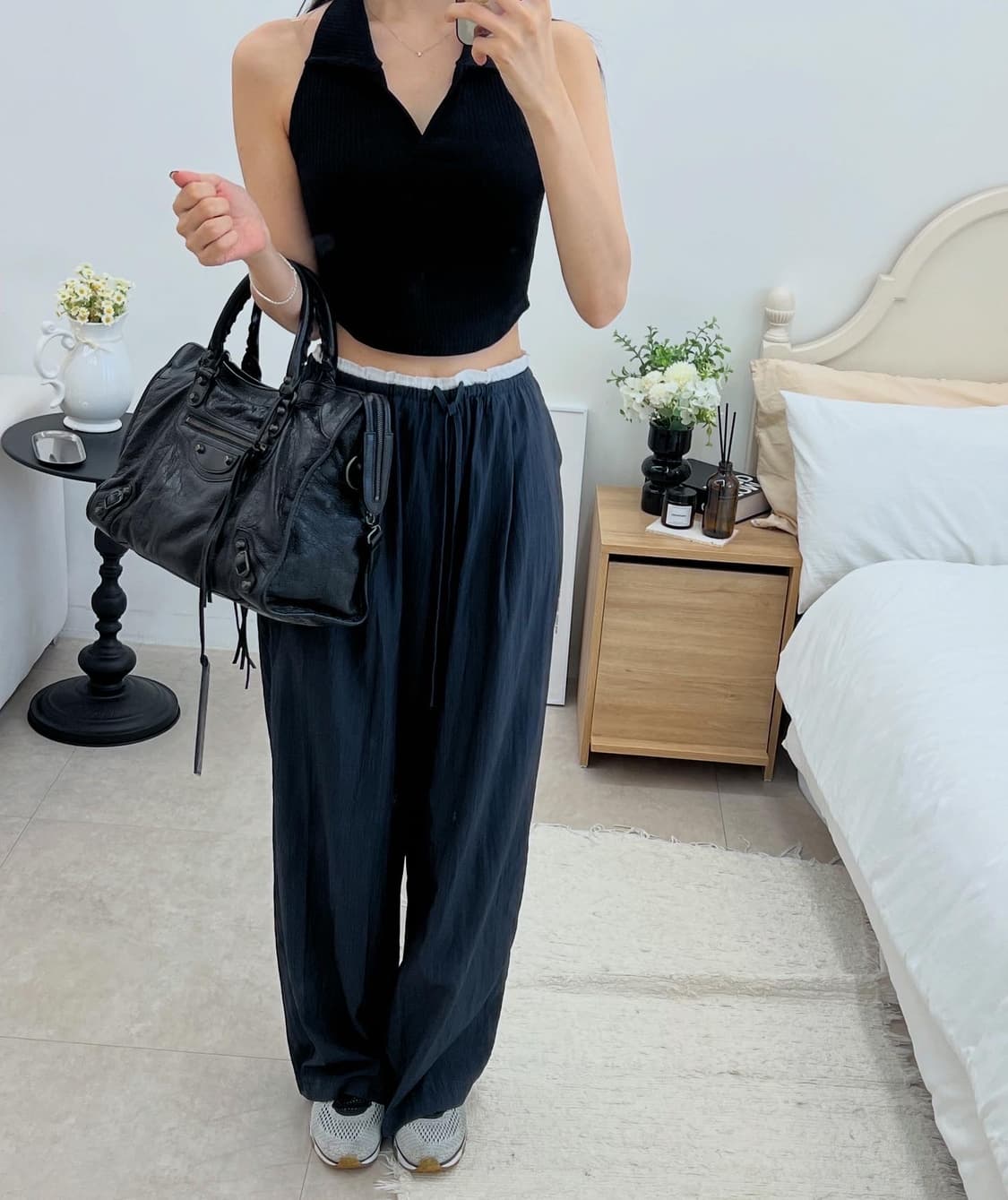 [A 정품] 발렌시아가 시티 모터백 미디움 블랙 상품이미지9