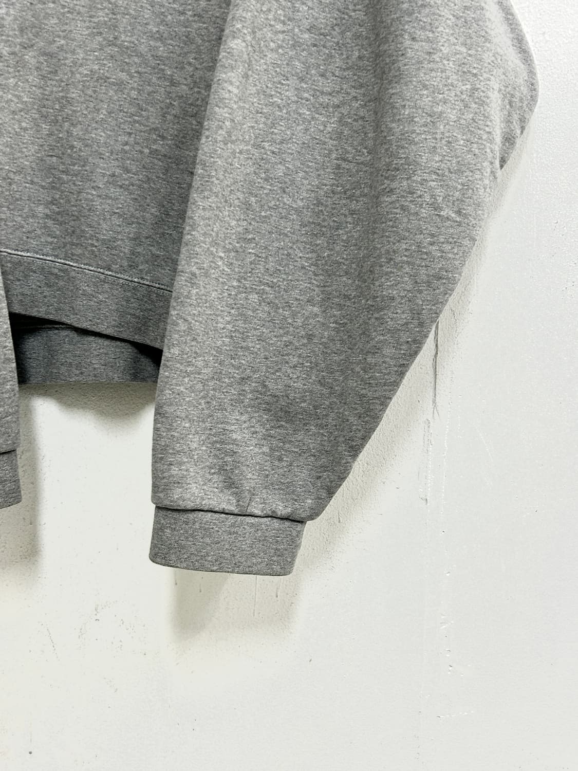 아크네 스튜디오 맨투맨 상품이미지4