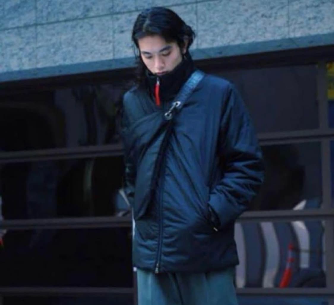 프라다 블랙 다운 자켓 48 상품이미지1