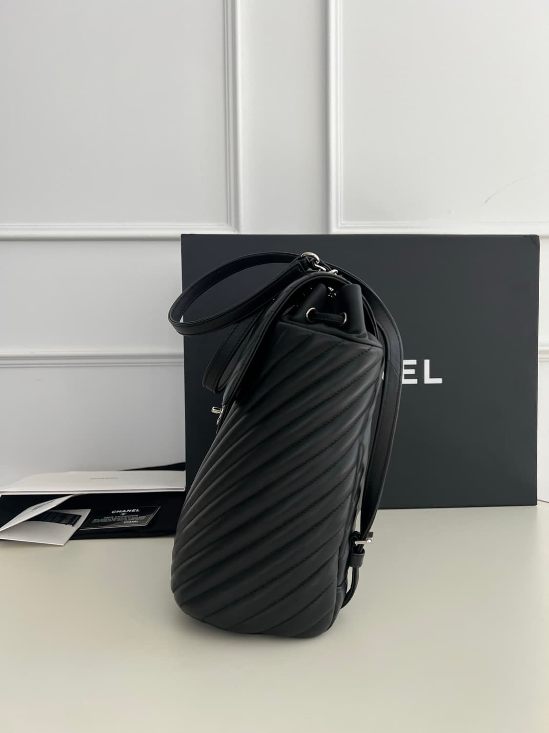 샤넬 어반 스피릿 쉐브론 백팩 램스킨 상품이미지4