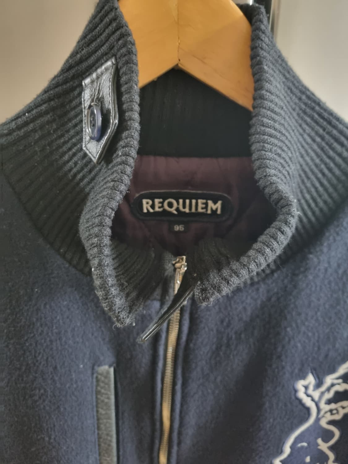 Requiem Wool Varsity Jacket  상품이미지3