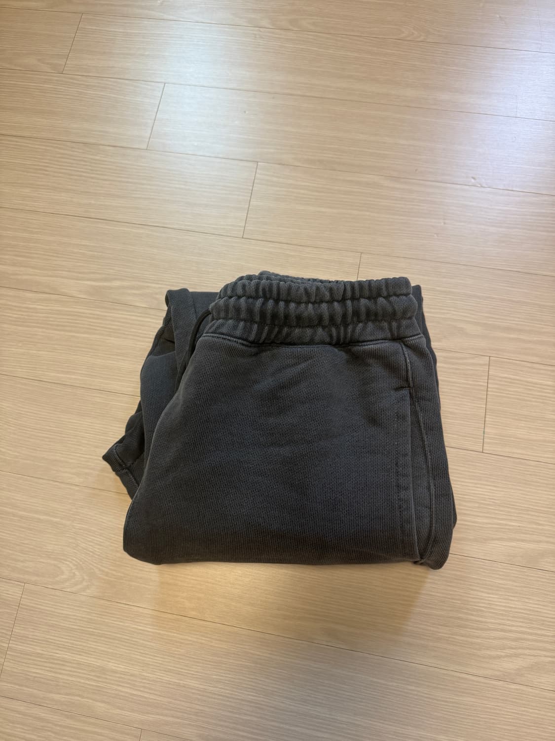 [새상품] 소버먼트 피그먼트 조거 차콜 L 상품이미지1