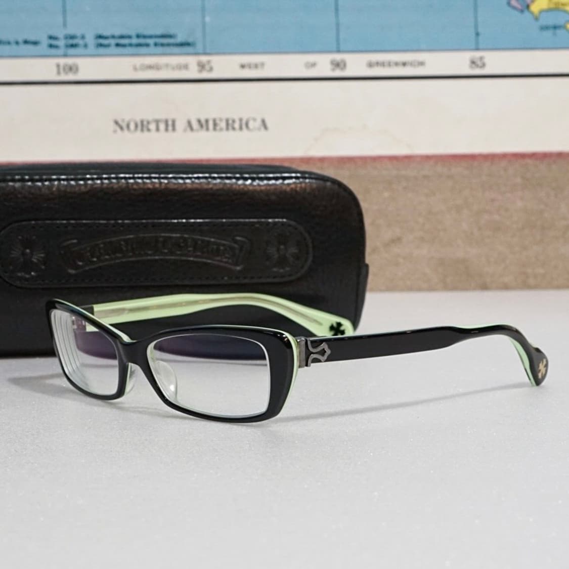 크롬하츠 비너스 뿔테 안경 상품이미지2