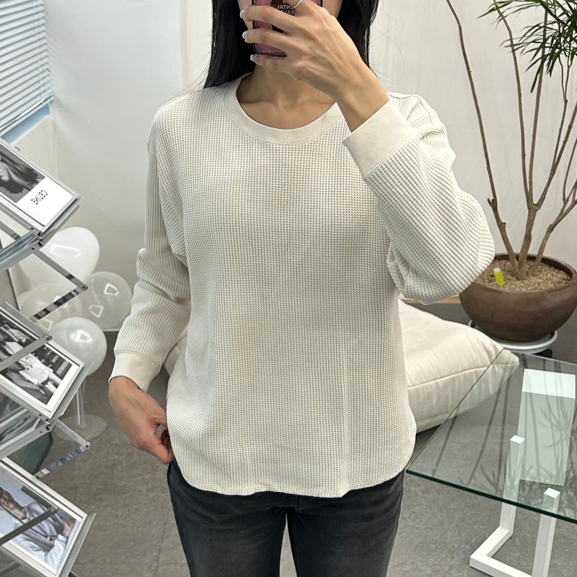 유니클로 아이보리 와플 긴팔티셔츠 상품이미지1