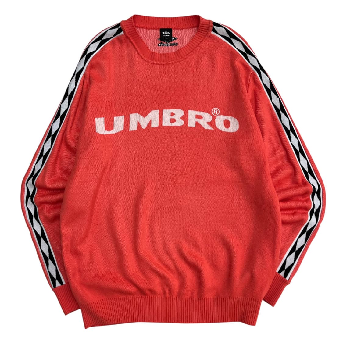 엄브로 센터로고 다이아라인 코랄 니트 95 상품이미지3