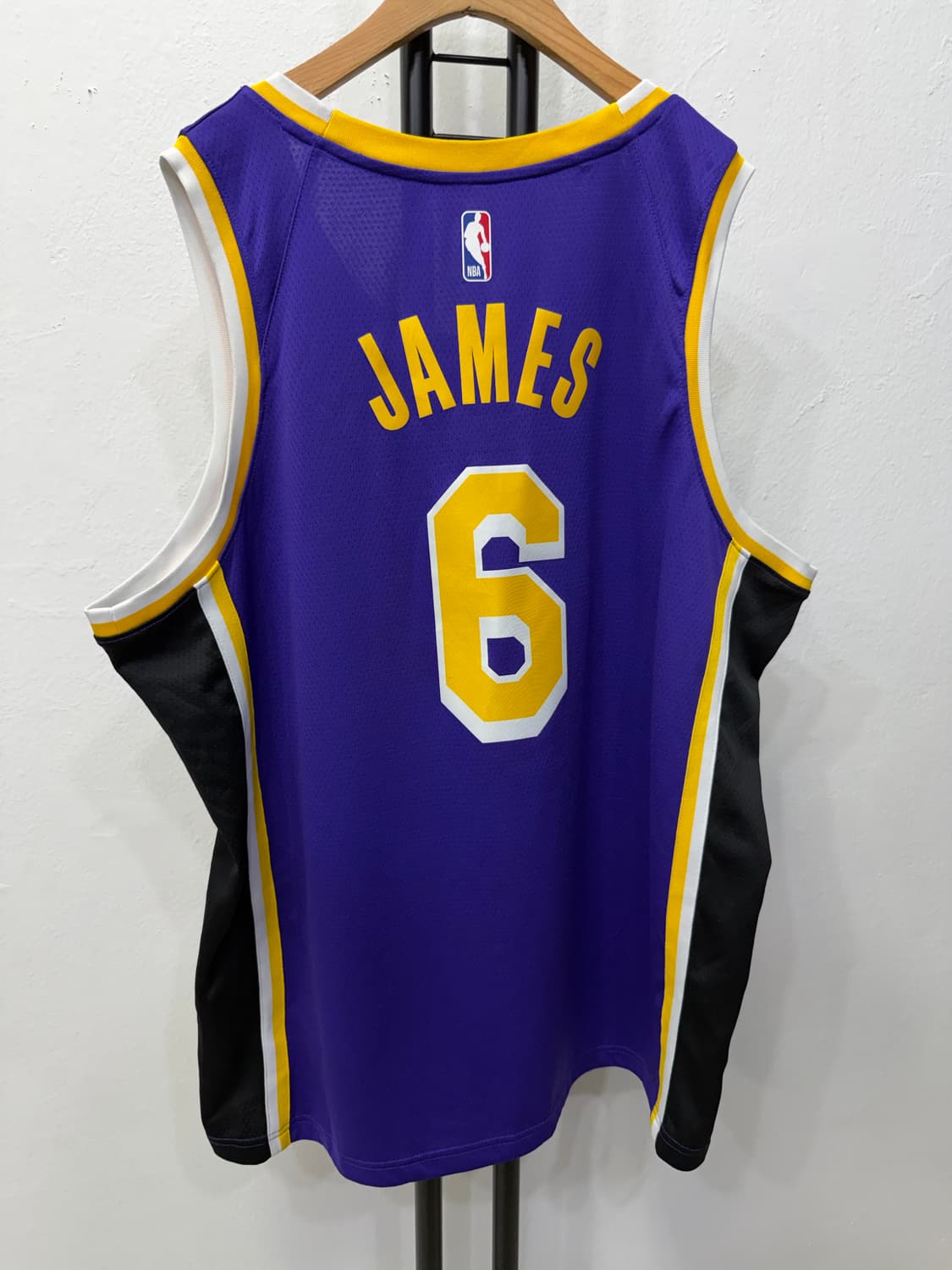 정품) 나이키 조던 LA 레이커스 르브론 제임스 유니폼 져지 XL 상품이미지5