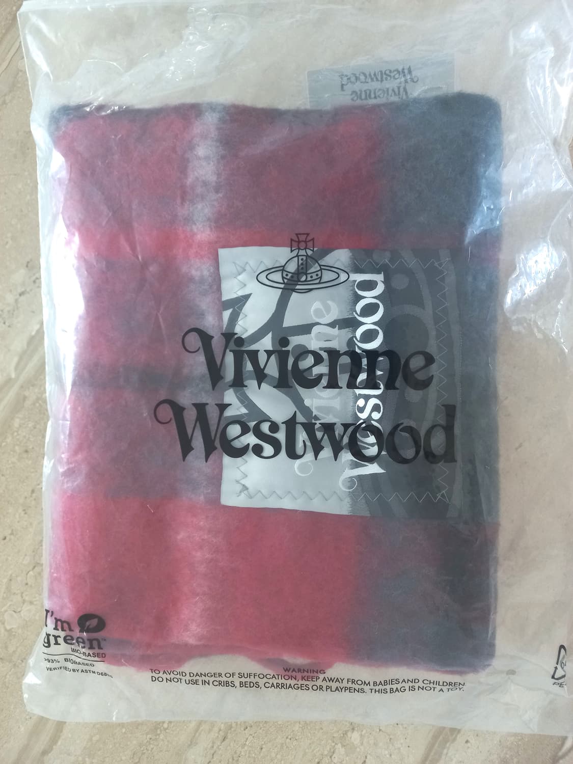 비비안웨스트우드 로고패치 알파카 블렌드 머플러 레드 (새상품)



 상품이미지8