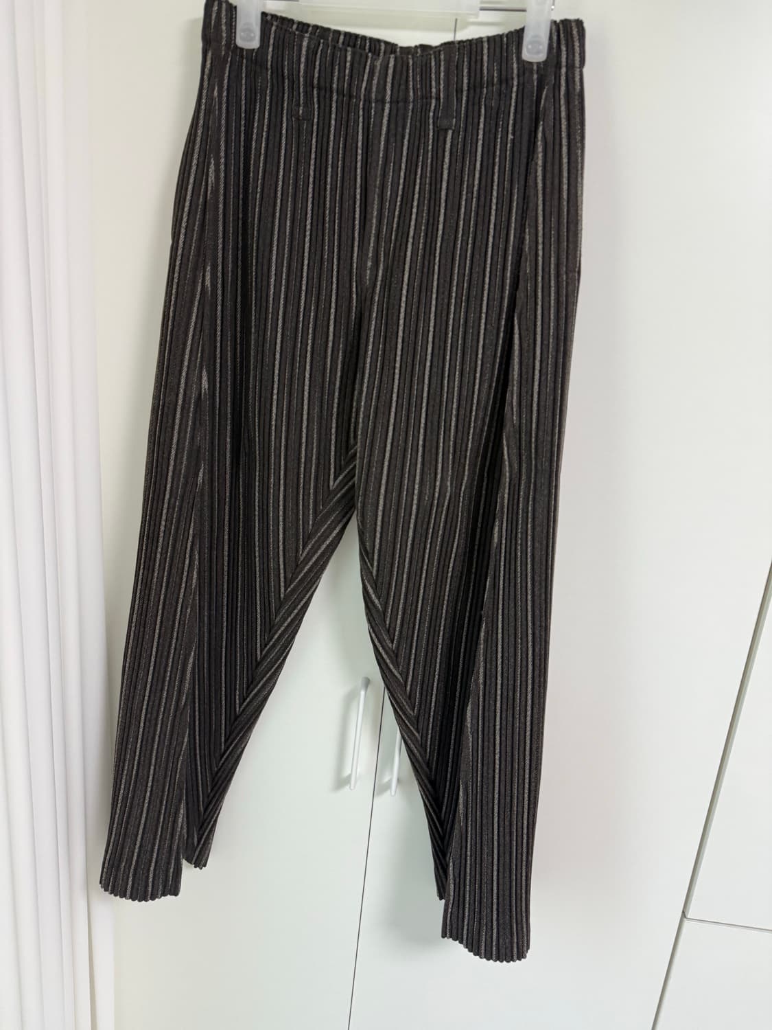 옴므플리세 이세이미야케 팬츠 상품이미지3