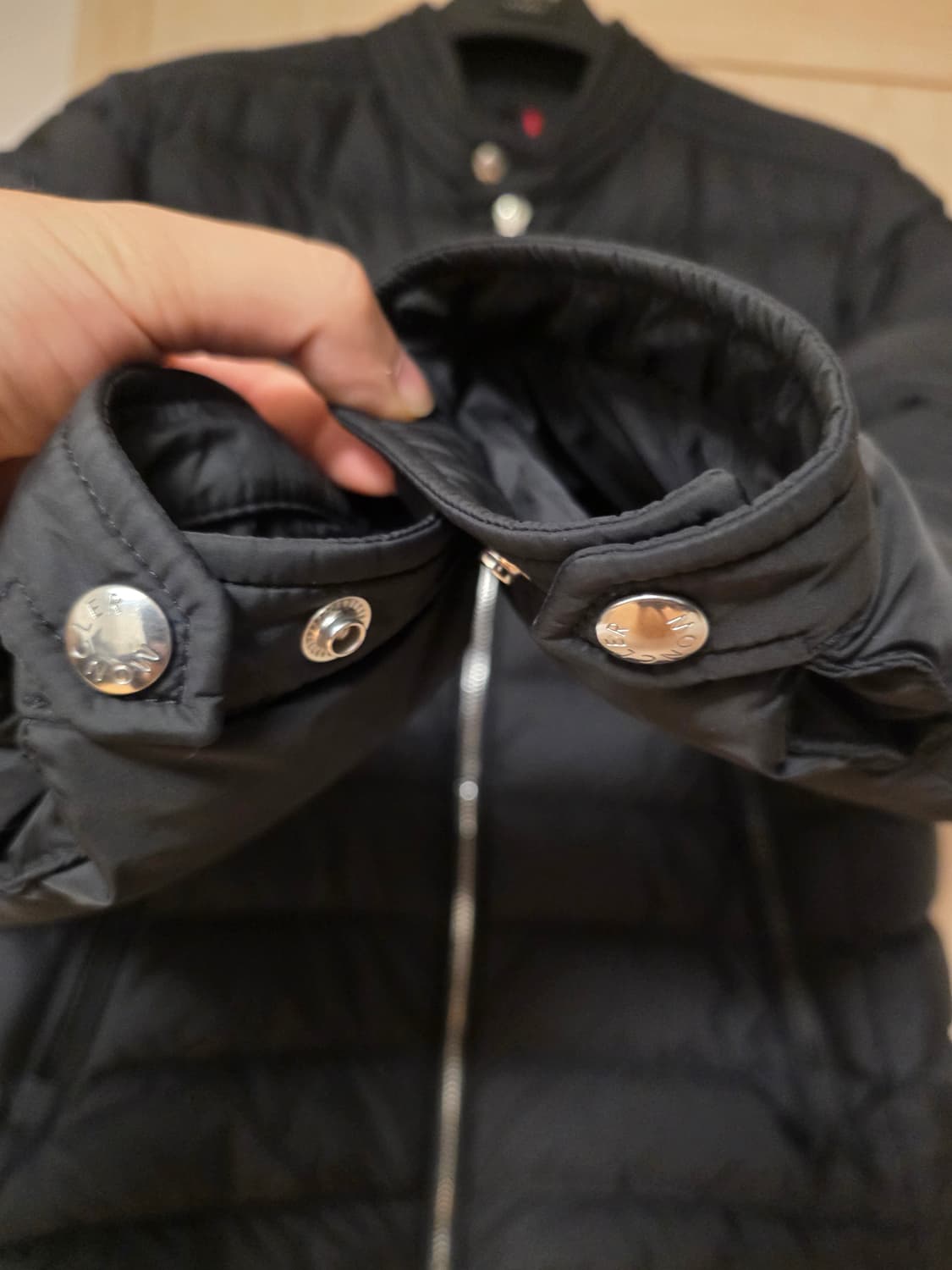 [새상품/5] 몽클레어 아미오 바이커 경량 다운 패딩 자켓 5사이즈 상품이미지4