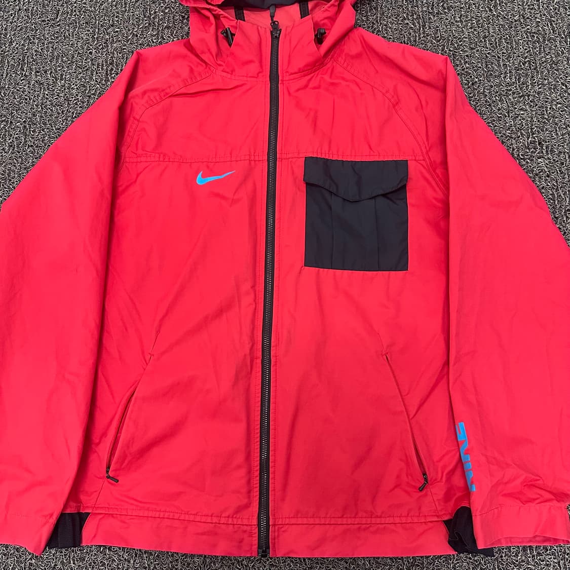 NIKE 나이키 후드 바람막이 자켓 레드 100(L) 상품이미지2