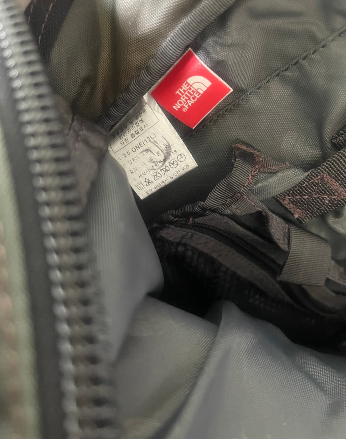 노스페이스 정품 미니샷 가방 12L 상품이미지6