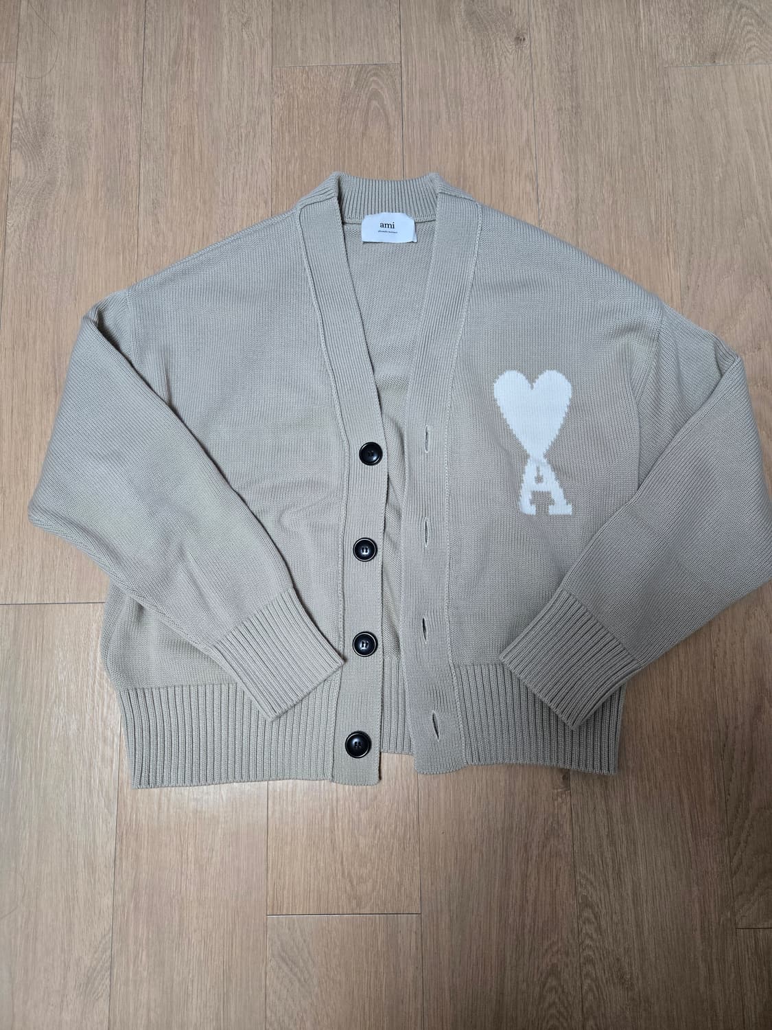 아미 빅로고 가디건 베이지 상품이미지1