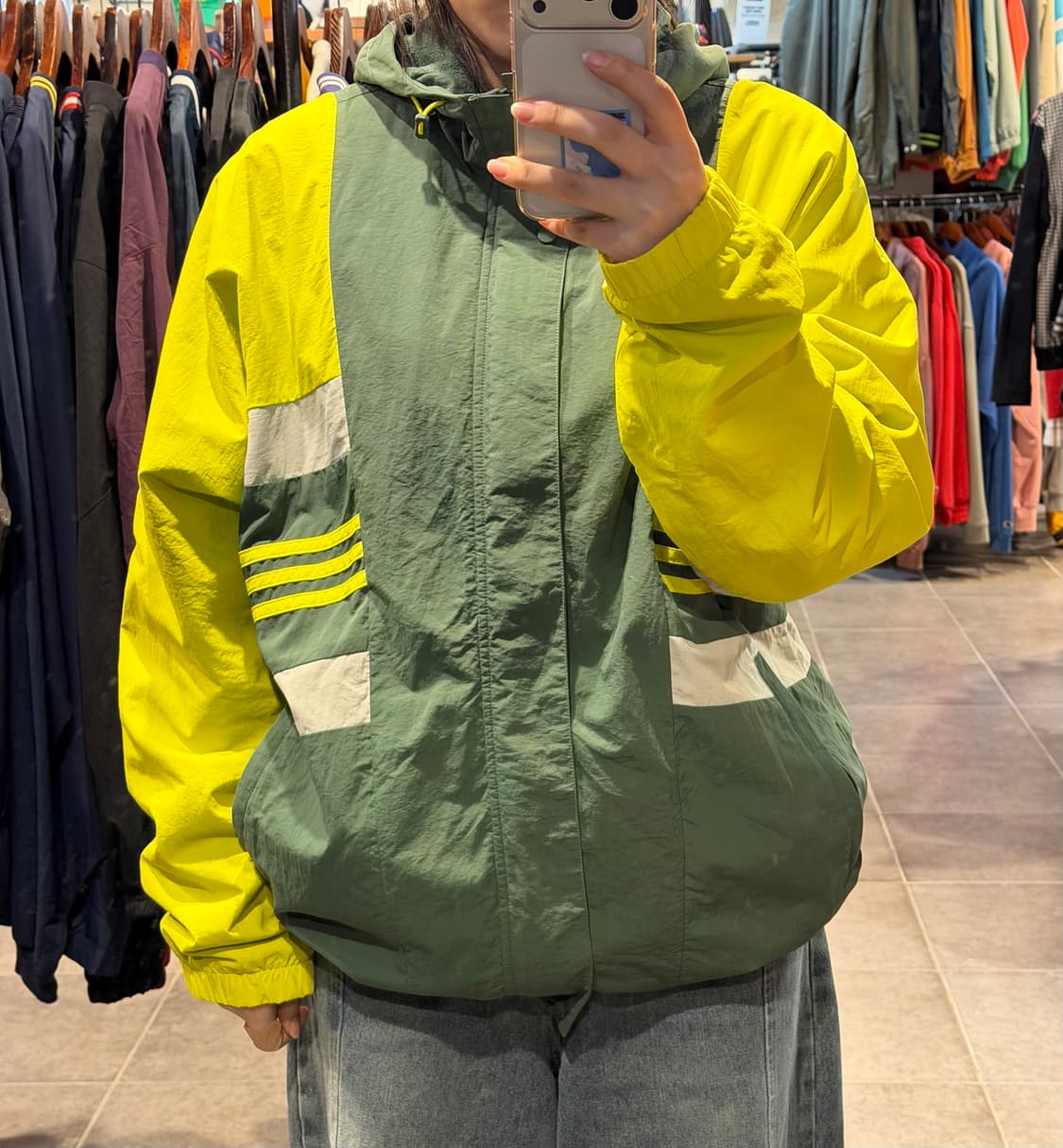 [NO.9] 아디다스 배색 윈드브레이커 상품이미지1