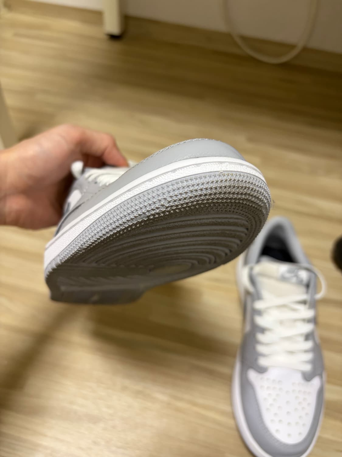 조던 1 로우 og 울프그레이 250 상품이미지6