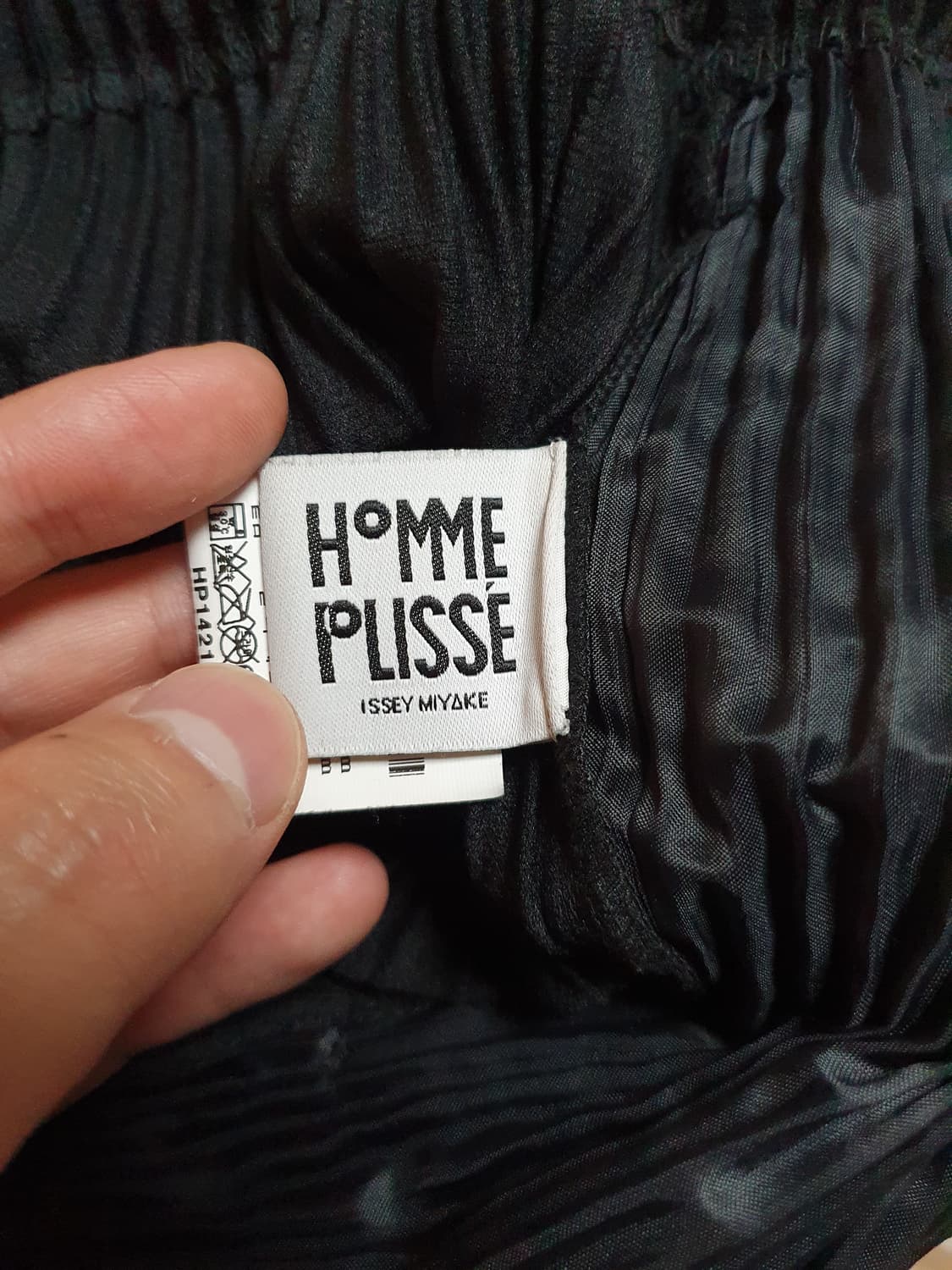 옴므플리세 JF123 크롭 플리츠 팬츠 블랙 3사이즈 상품이미지3