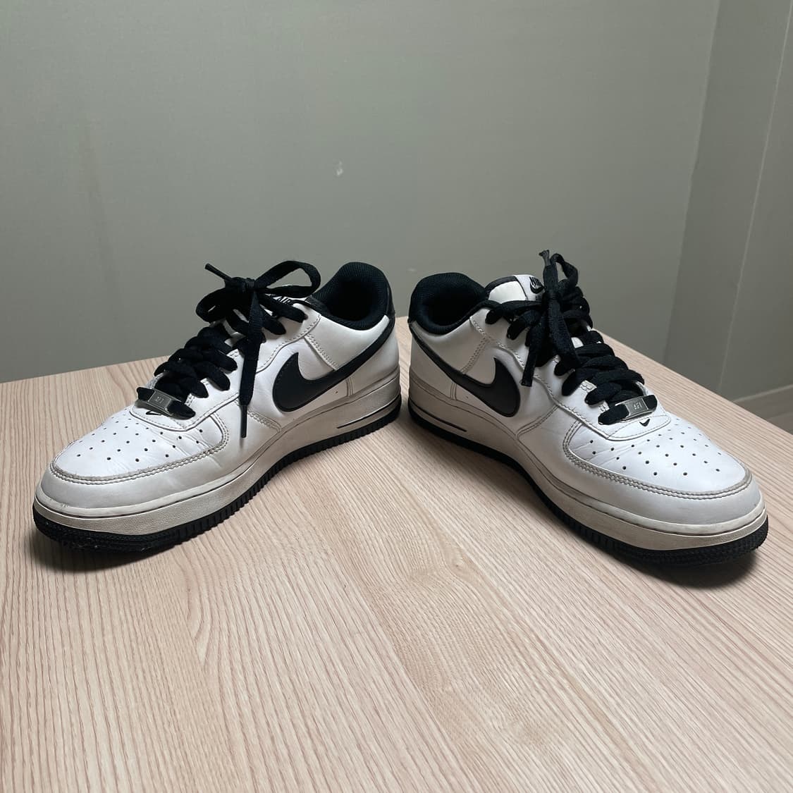 나이키 에어포스1 '07 화이트 블랙 상품이미지2