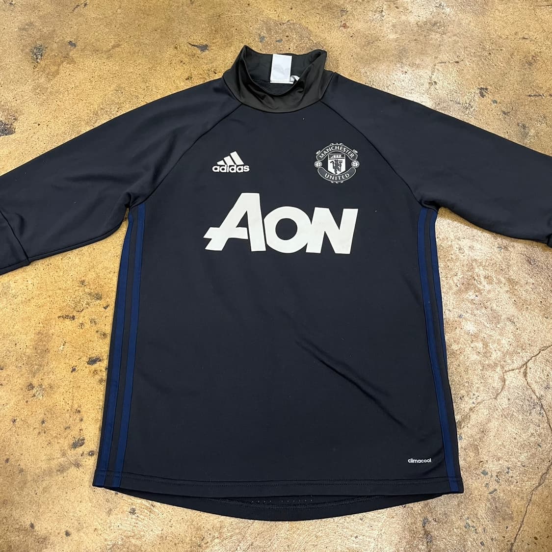 아디다스 맨유 블랙 레이어드 롱슬리브 95 상품이미지3