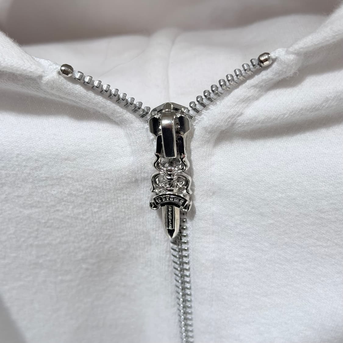 (A+/XXL) / 크롬하츠 버티컬 로고 플리스 집업 후드 화이트 상품이미지6