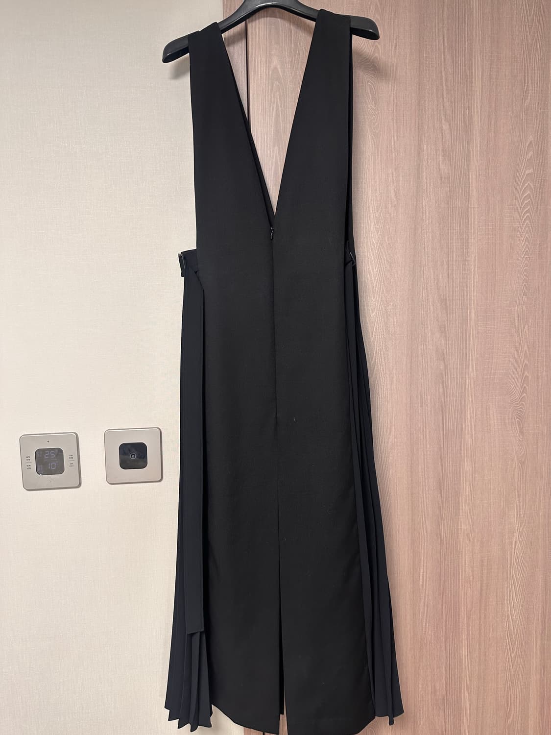 준지여성 junn.j 시그니처 브이넥 원피스 36 상품이미지8