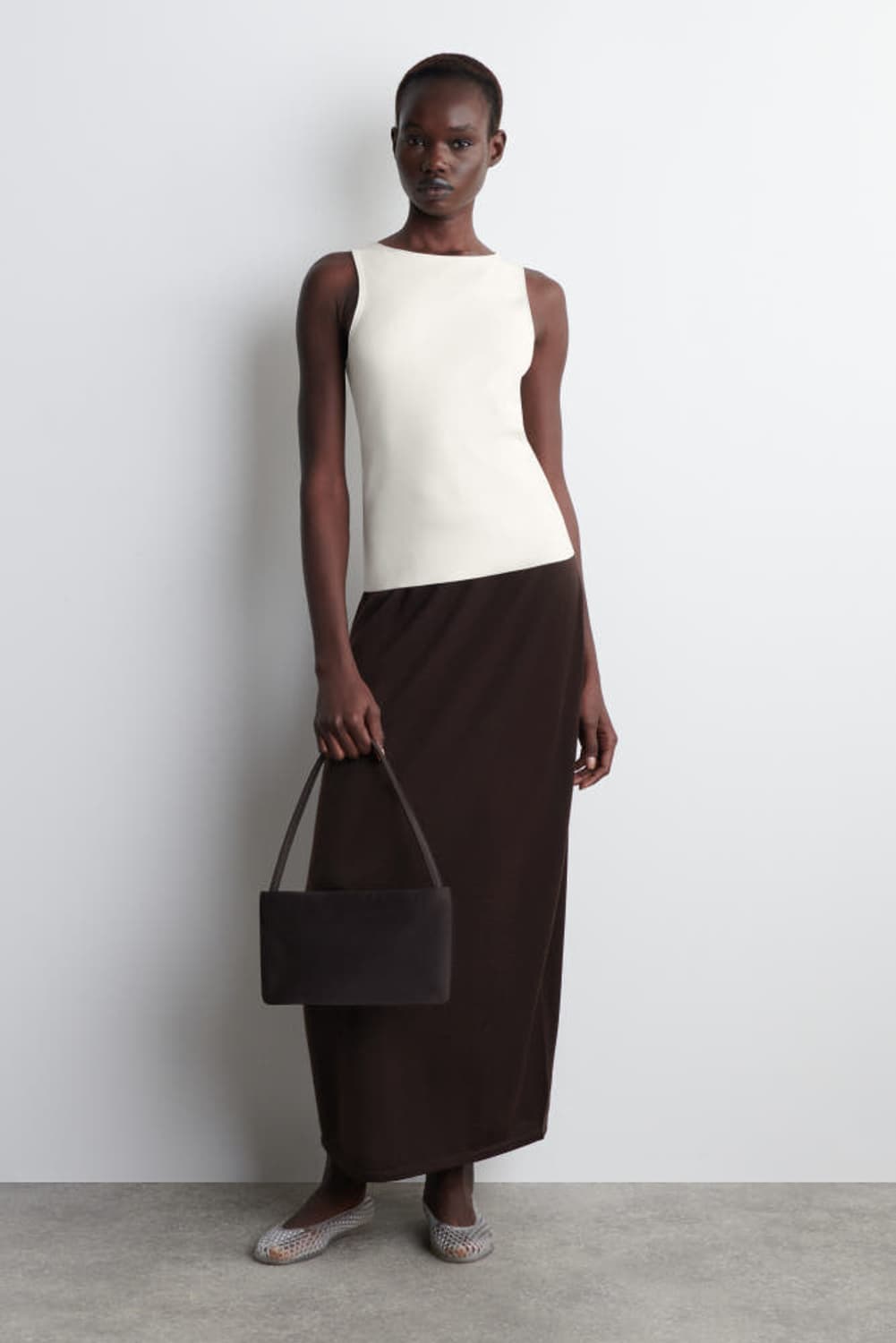 COS 코스 아카이브 숄더백 브라운 상품이미지2