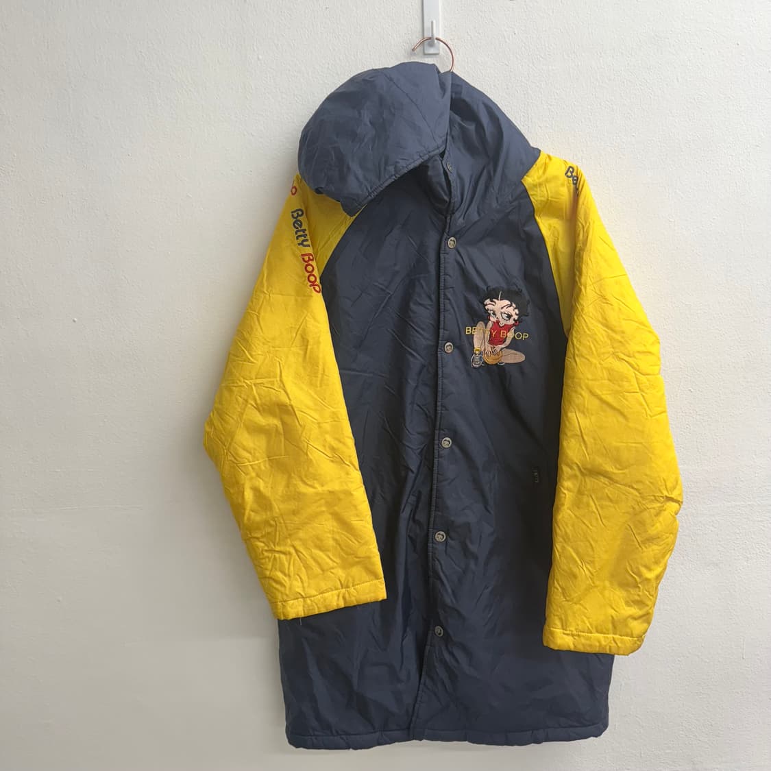 베티붑 후드 코치 바람막이 자켓 상품이미지1