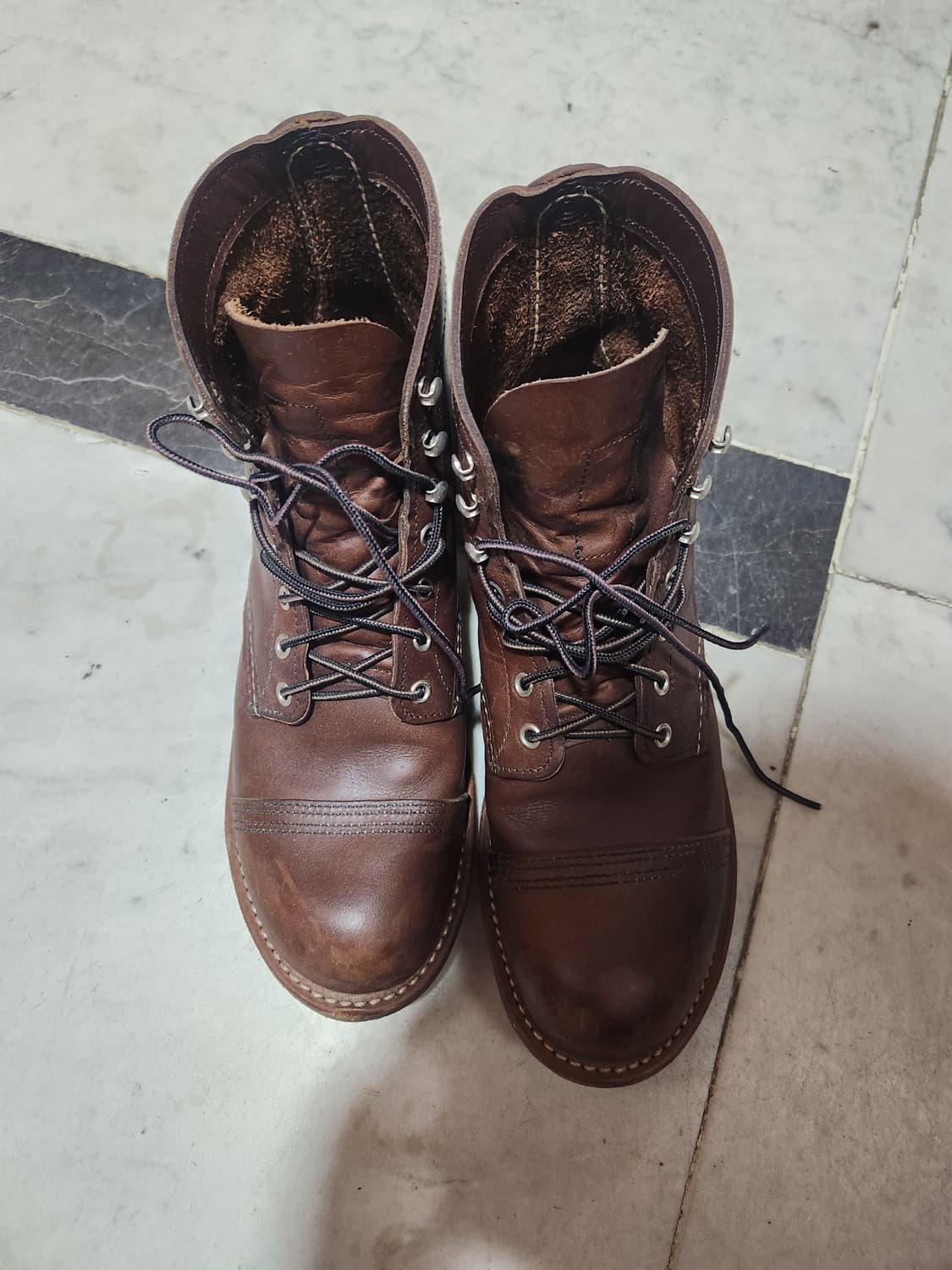 레드윙 상품이미지1