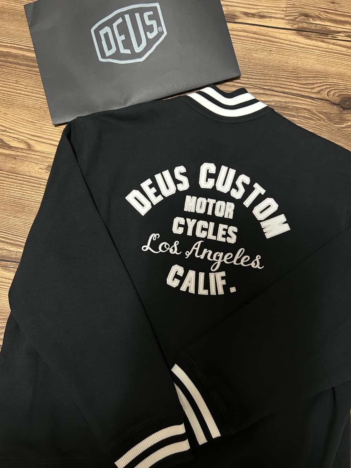 데우스 엑스 마키나 집업 XXL 상품이미지3