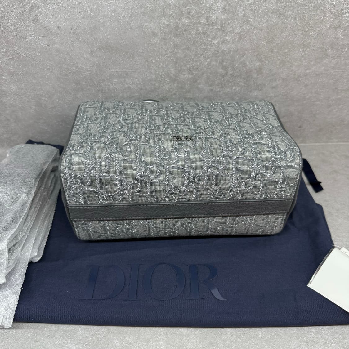 [한정판/새상품급] 상품명 : 디올 링고 22 크로스백 루테늄 상품이미지5