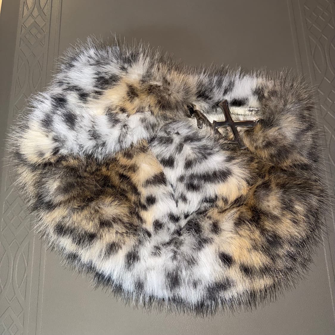 1xblue 레오파드 퍼 숄더백 상품이미지1