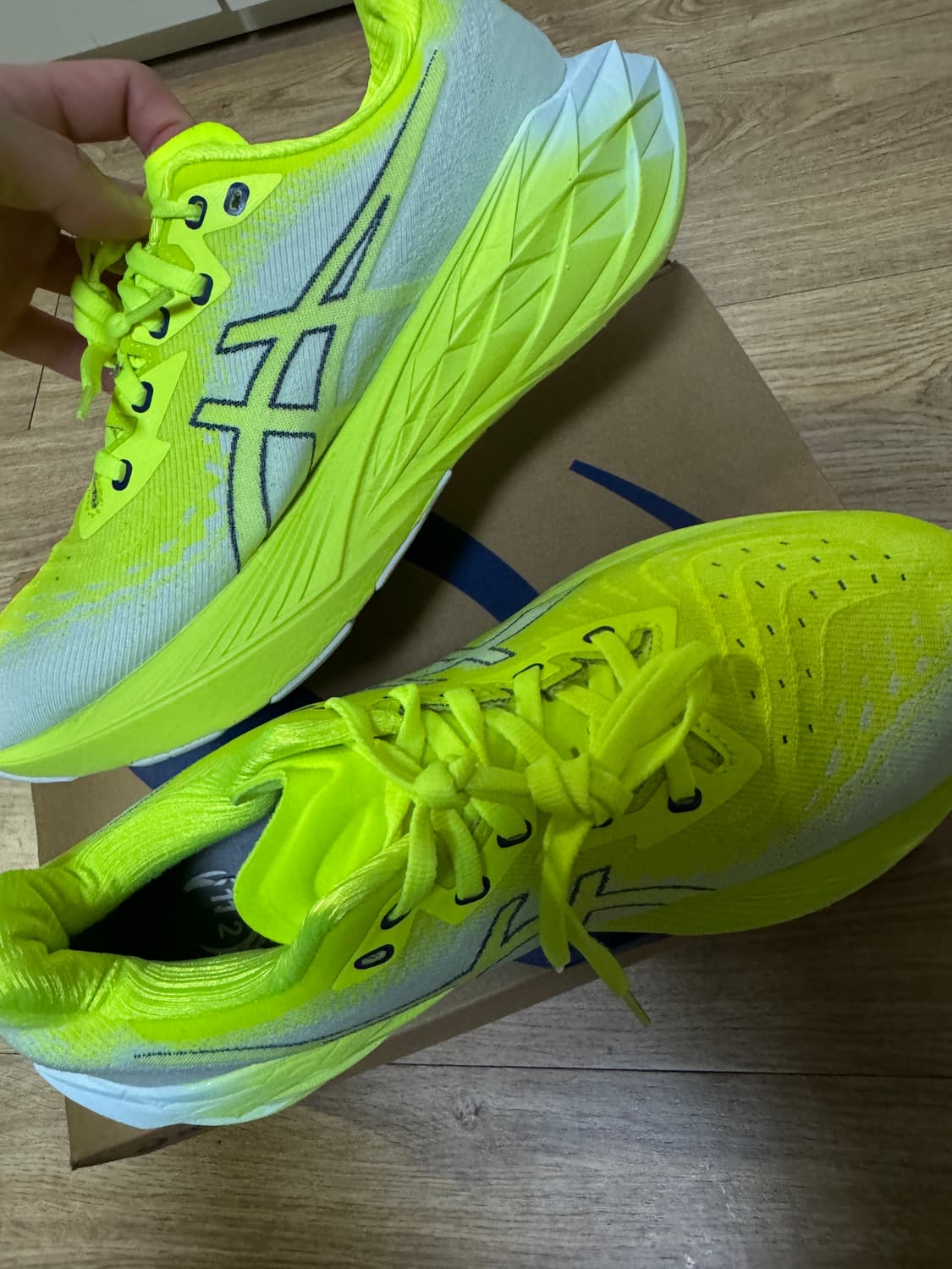 아식스 노바블라스트4 260 상품이미지5