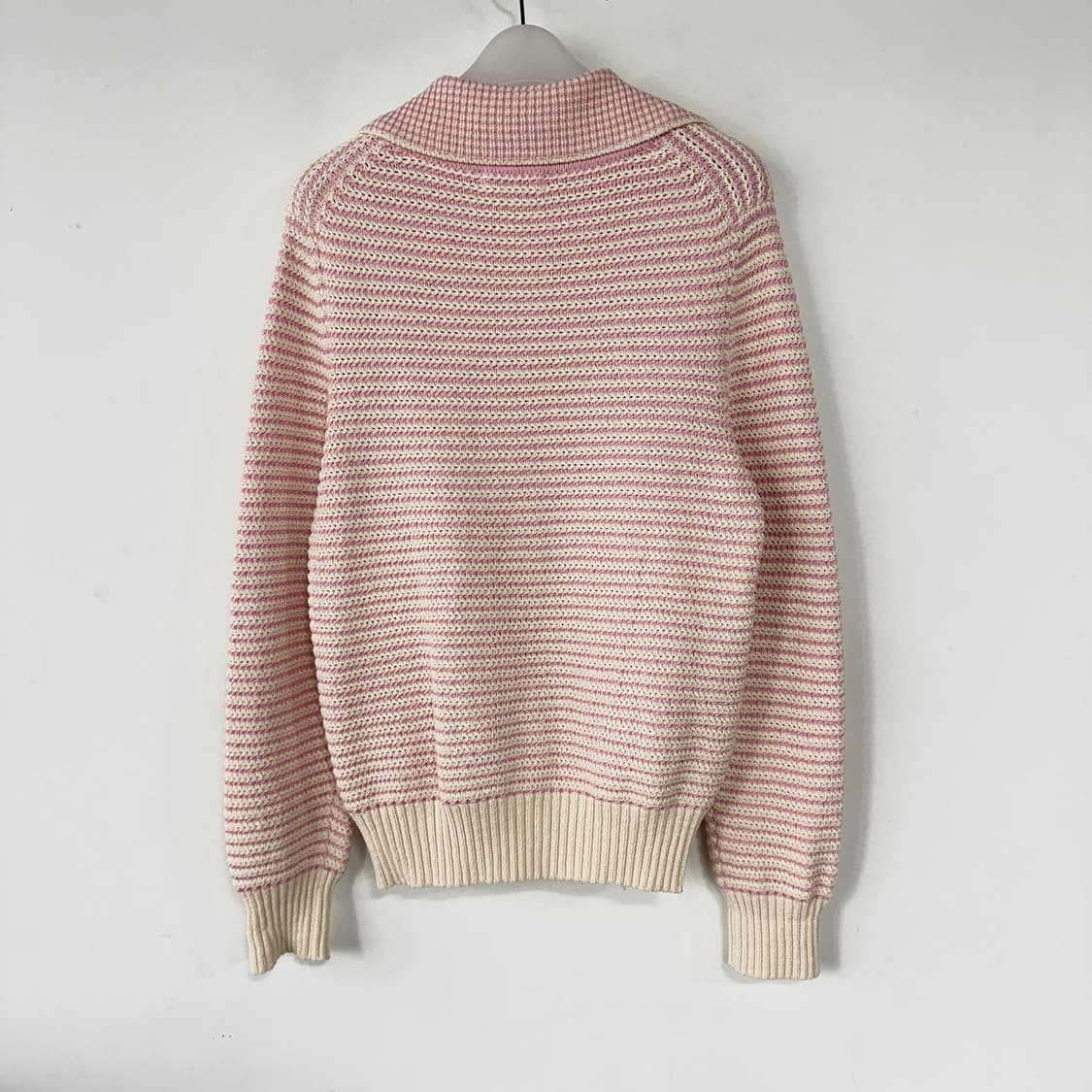 헤지스 23 스트라이프 칼라 니트 상품이미지4