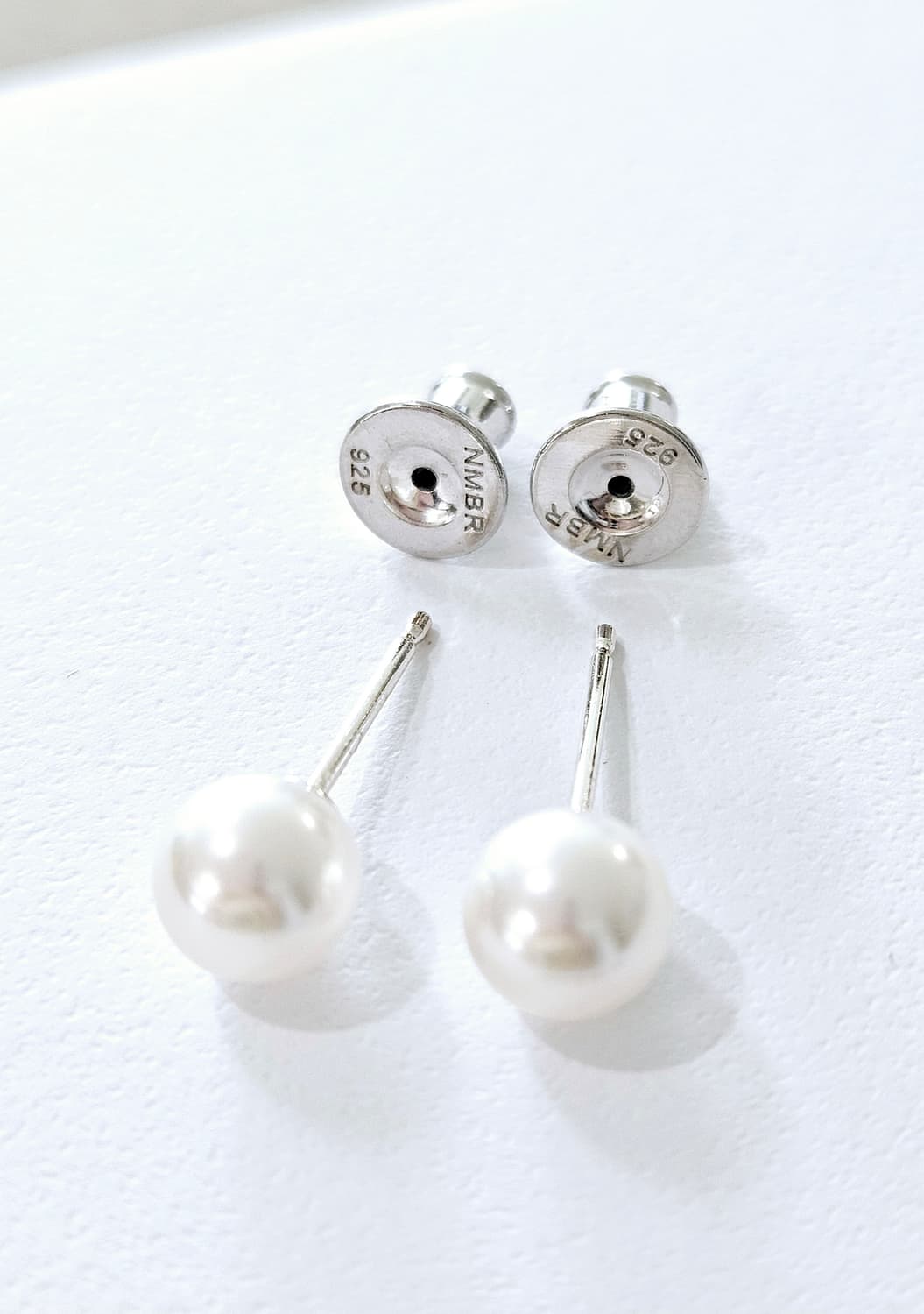 [새상품급] 넘버링 진주 귀걸이 #9100 (6mm/925실버) 상품이미지2