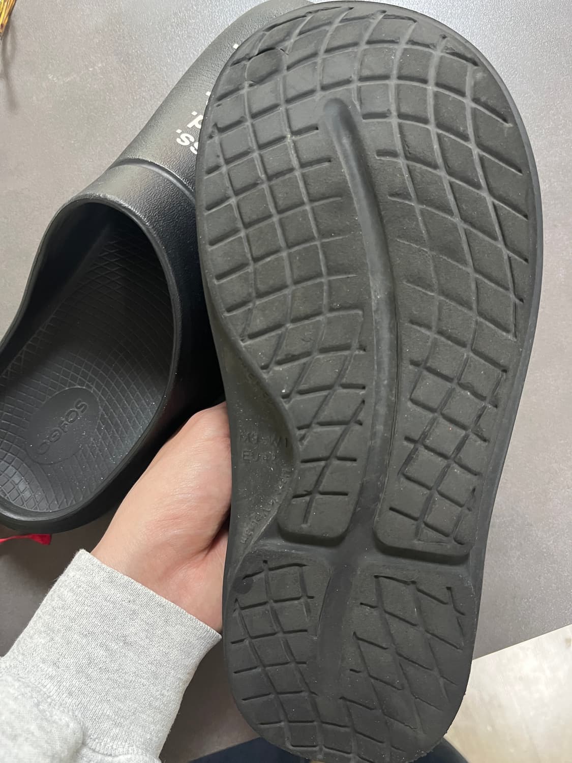 우포스 솔로이스트 클로그 270 us9 판매합니다. 상품이미지3