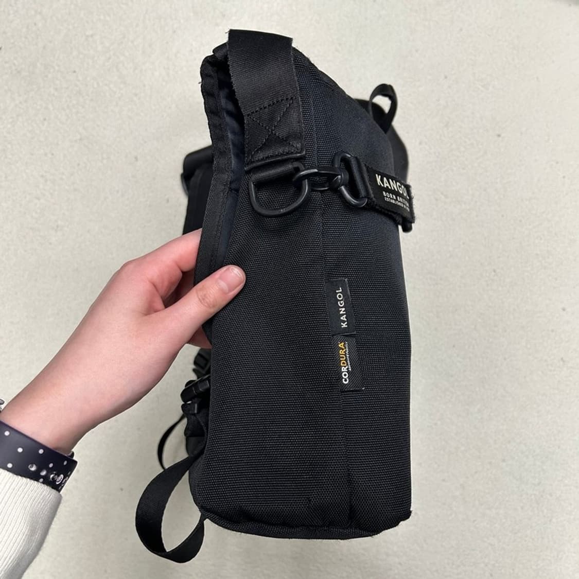 캉골 윈티드 메신저백 블랙 상품이미지3