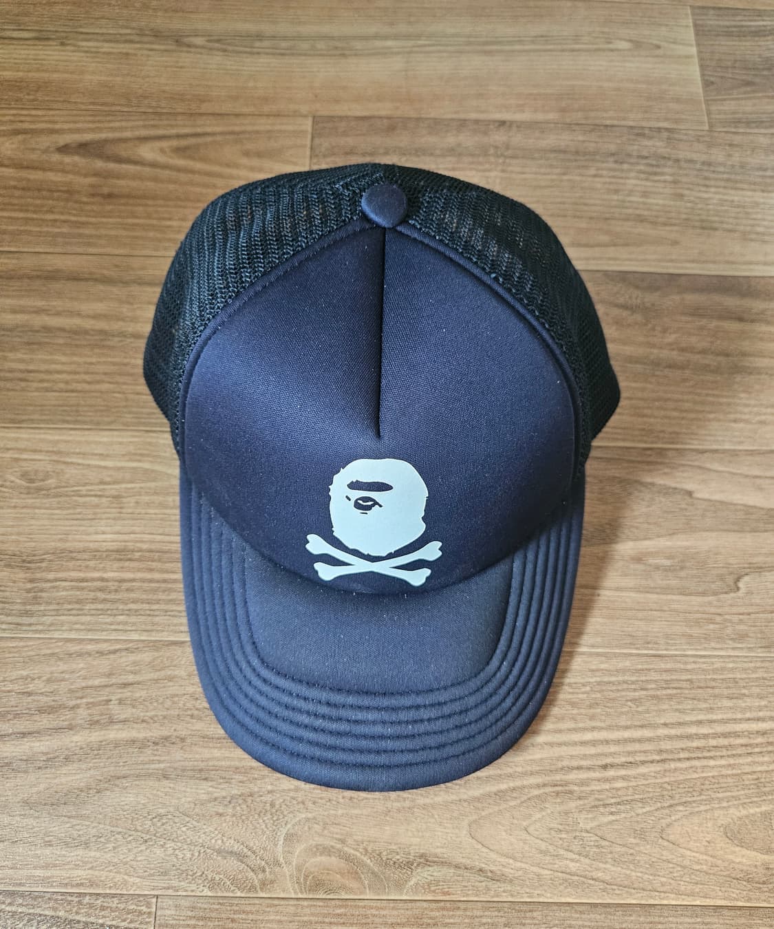 베이프 pirate store 한정 메쉬캡 모자 상품이미지1