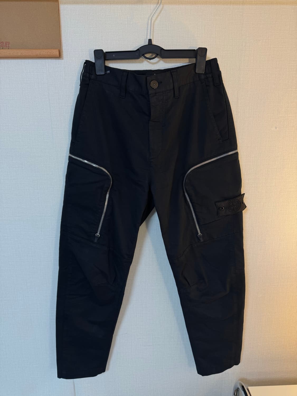 [44]스톤아일랜드 쉐도우 프로젝트 카고팬츠 블랙 상품이미지1