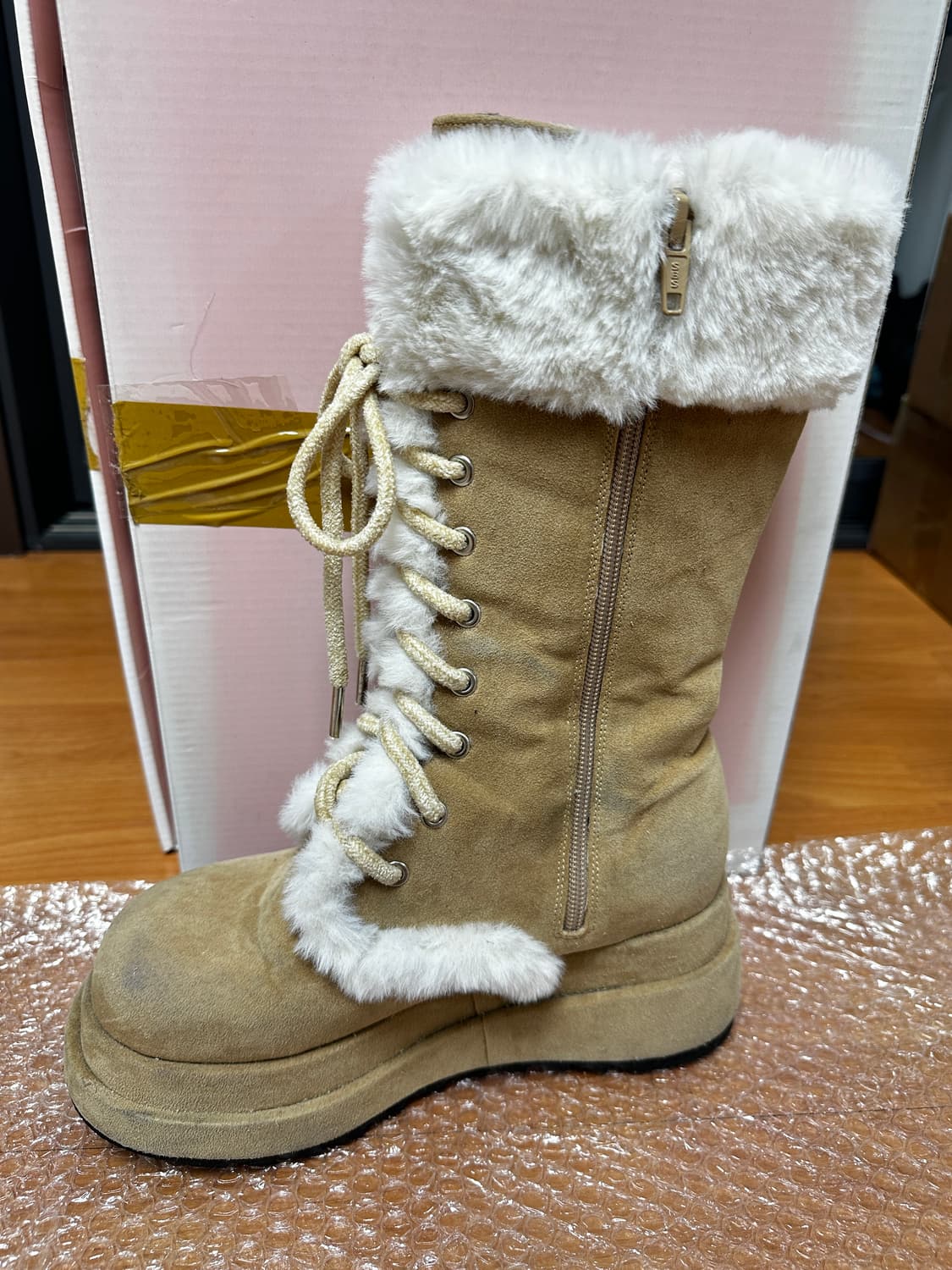 루루서울 엔젤퍼부츠 베이지 미디 235 상품이미지5