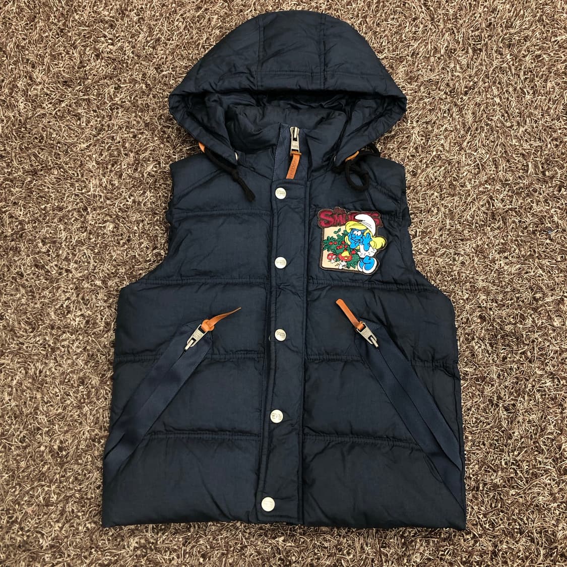 홀하우스 스머프 패치 덕다운 패딩 조끼 상품이미지3
