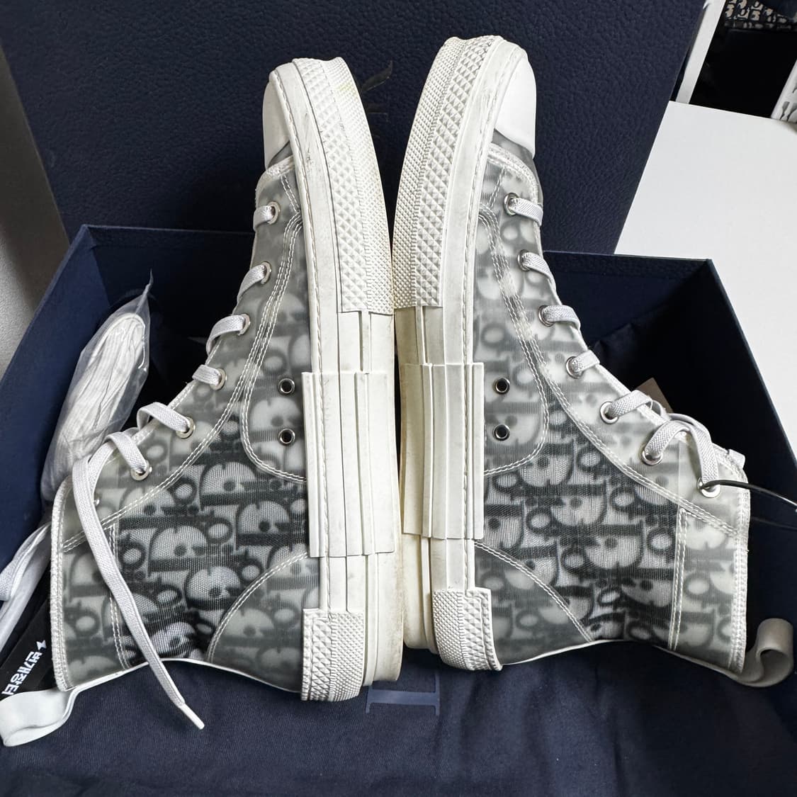 디올 오블리크 B23 하이탑 스니커즈 42 상품이미지3