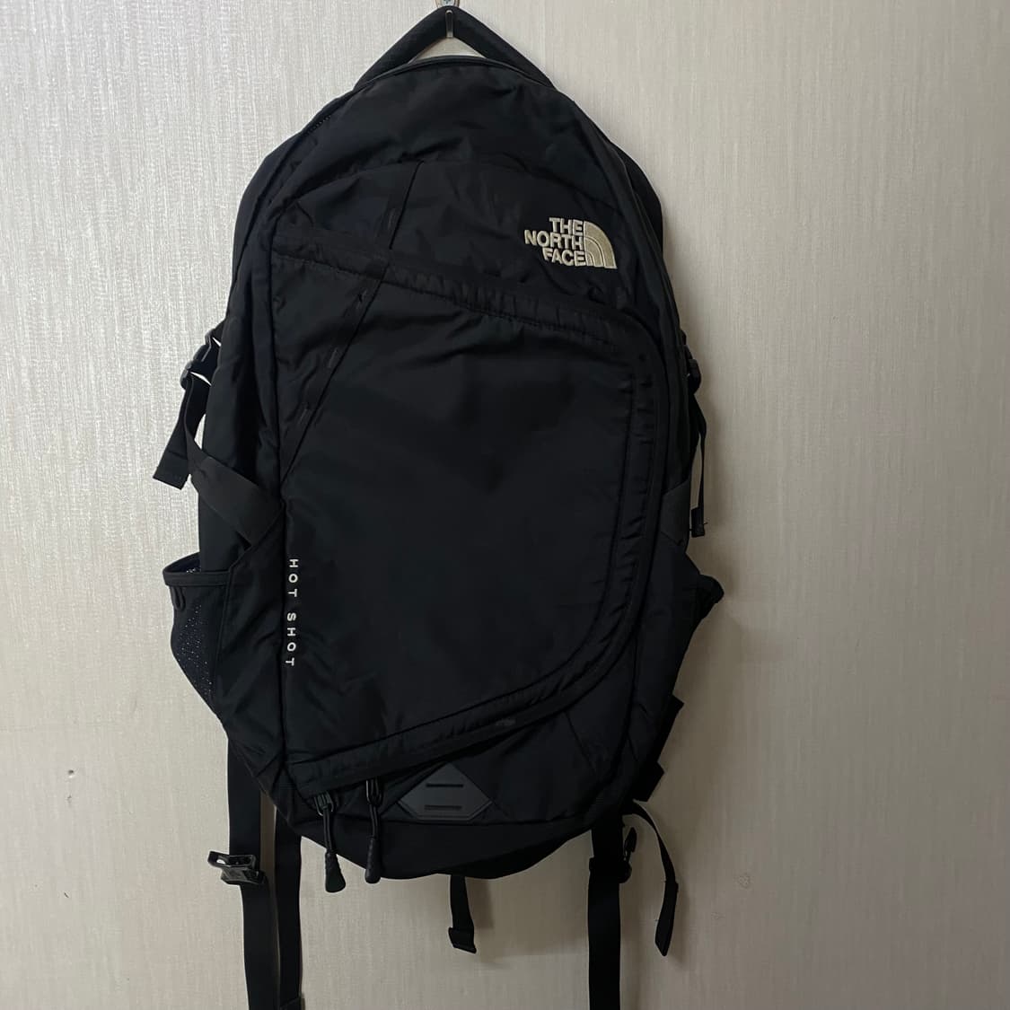 노스페이스 핫샷 백팩 블랙 상품이미지1