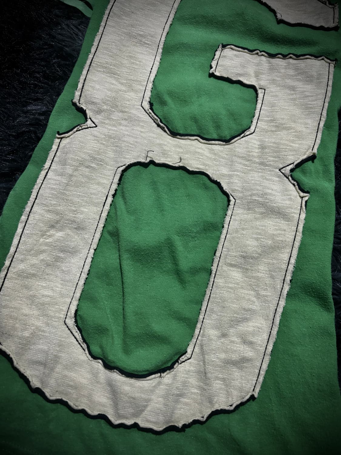 DIG DEEP 그린컬러 아이보리 레터링 자수 반팔 T 상품이미지3